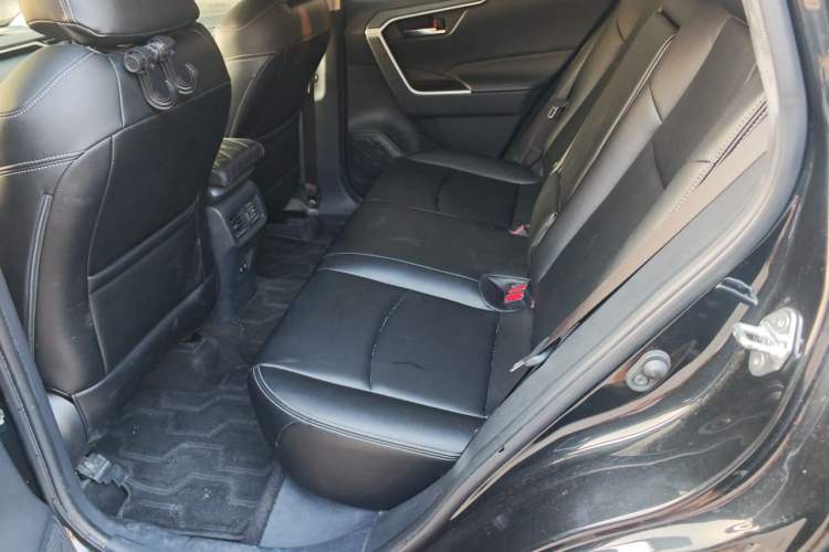 Used Toyota RAV4 2020 2.0L CVT 4x4 Trend Edition Left Rear Seat