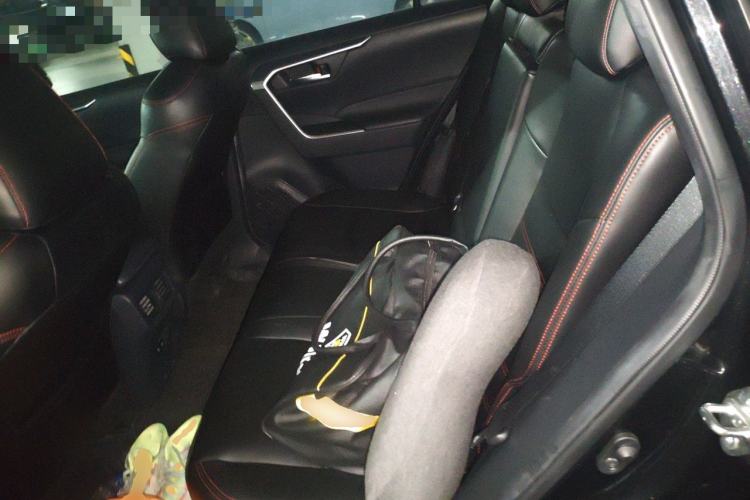Used Toyota RAV4 2020 2.0L CVT Two-Wheel Drive Fashion Edition Left Rear Seat