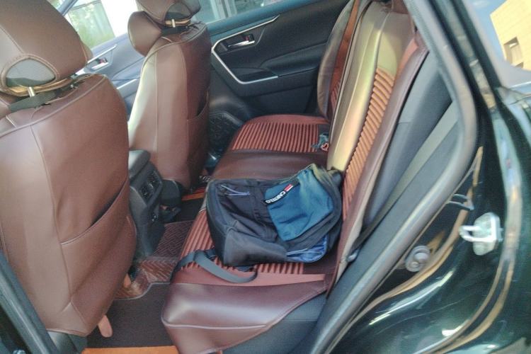 Used Toyota RAV4 2020 2.0L CVT Two-Wheel Drive Fashion Edition Left Rear Seat
