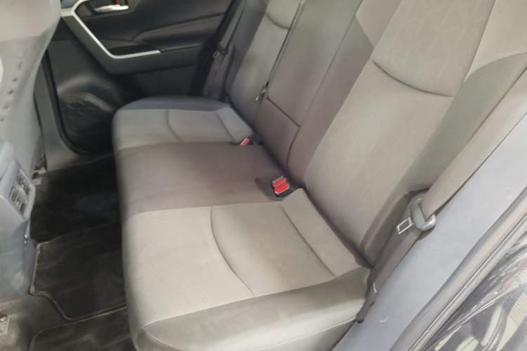 Used Toyota RAV4 2020 2.0L CVT Two-Wheel Drive Fashion Edition Left Rear Seat