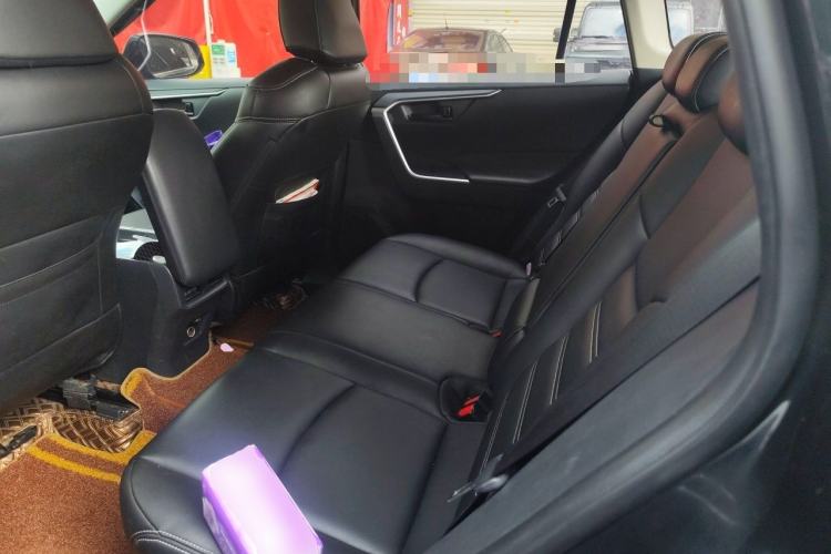 Used Toyota RAV4 2020 2.0L CVT Two-Wheel Drive Urban Edition Left Rear Seat