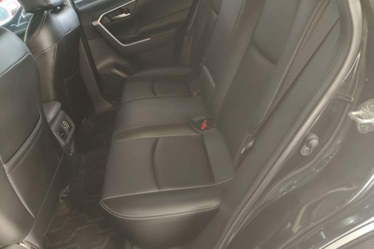 Used Toyota RAV4 2020 2.0L CVT Two-Wheel Drive Fashion Edition Left Rear Seat
