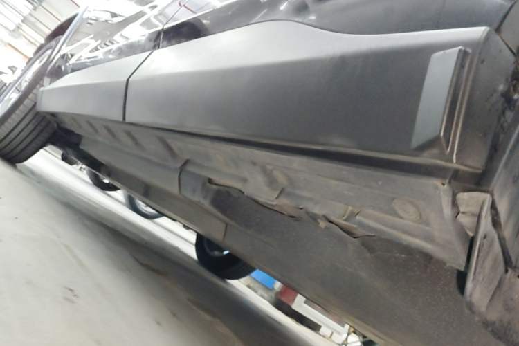 Used Toyota RAV4 2020 2.0L CVT Two-Wheel Drive Fashion Edition Left Side Sill