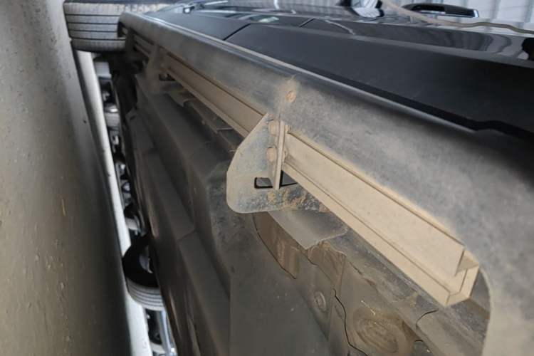 Used Toyota RAV4 2020 2.0L CVT Two-Wheel Drive Fashion Edition Left Side Sill