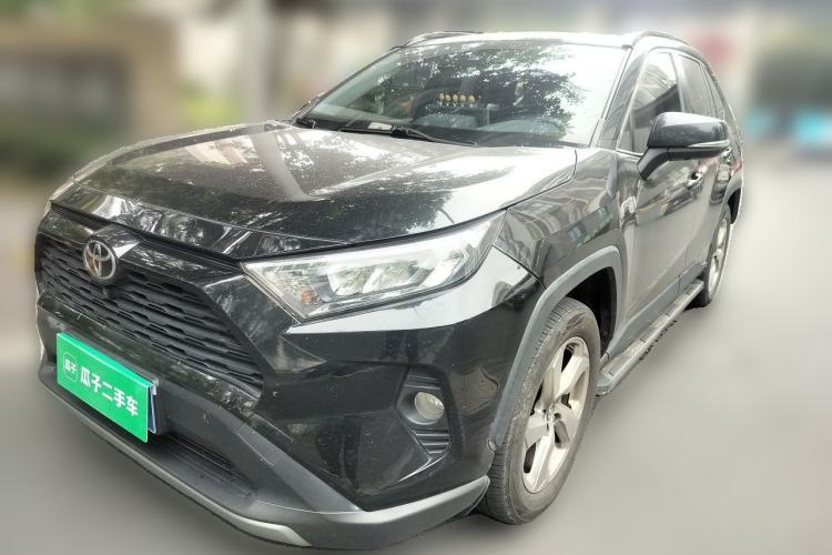 Used Toyota RAV4 2020 2.0L CVT Two-Wheel Drive Fashion Edition Guazi used car, China used car export, Used car for sale, Used Toyota cars, Cheapest cars for sale