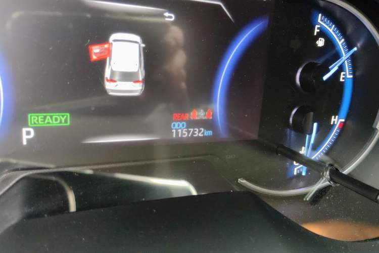 Used Toyota RAV4 2020 Dual-Engine 2.5L E-CVT Two-Wheel Drive Elite Edition Odometer Close Up