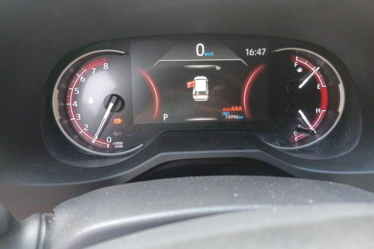Used Toyota RAV4 2020 2.0L CVT Two-Wheel Drive Fashion Edition Odometer Close Up