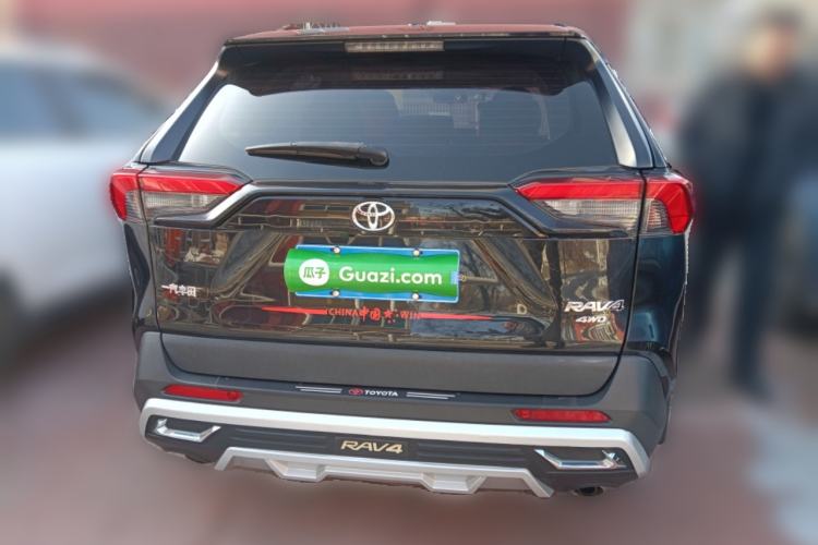 Used Toyota RAV4 2020 2.0L CVT 4x4 Style PLUS Edition Rear