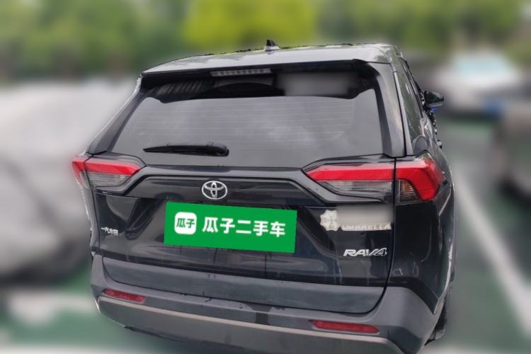 Used Toyota RAV4 2020 2.0L CVT Two-Wheel Drive Fashion Edition Rear