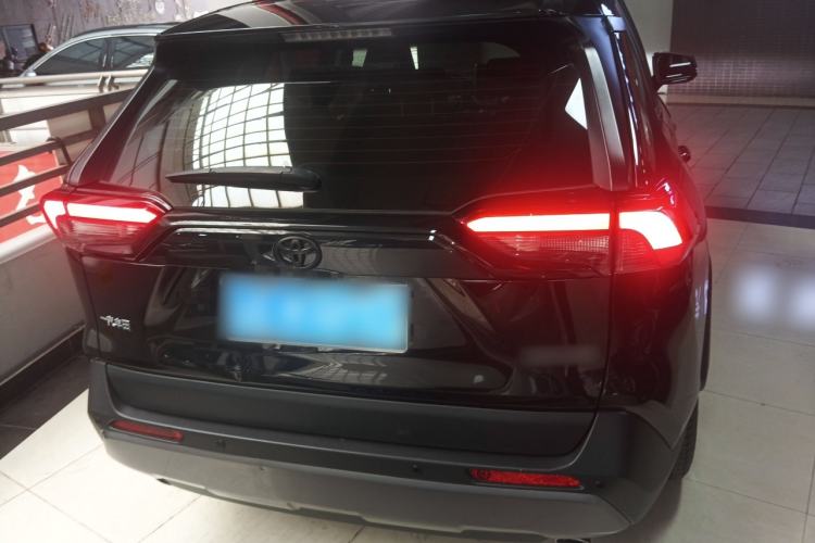 Used Toyota RAV4 2020 2.0L CVT Two-Wheel Drive Fashion PLUS Edition Rear