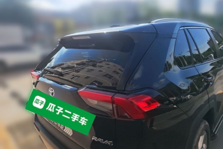 Used Toyota RAV4 2020 2.0L CVT Two-Wheel Drive Fashion Edition Rear