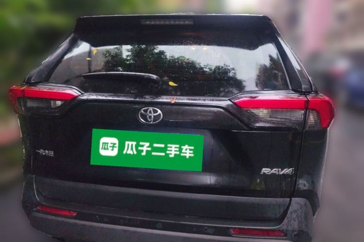 Used Toyota RAV4 2020 2.0L CVT Two-Wheel Drive Fashion Edition Rear