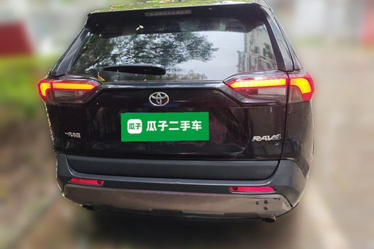 Used Toyota RAV4 2020 2.0L CVT Two-Wheel Drive Fashion Edition Rear