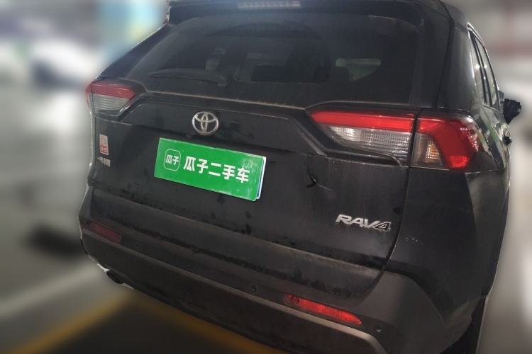 Used Toyota RAV4 2020 2.0L CVT Two-Wheel Drive Fashion Edition Rear
