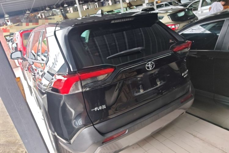 Used Toyota RAV4 2020 2.0L CVT 4x4 Trend Edition Rear Left 45 Deg