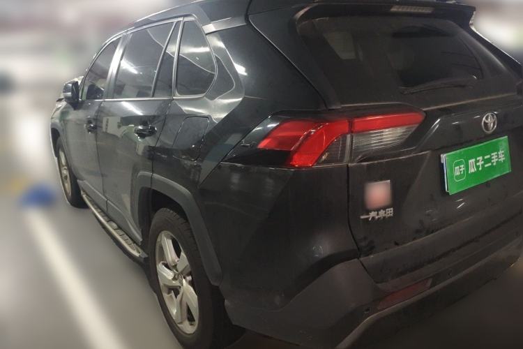 Used Toyota RAV4 2020 2.0L CVT Two-Wheel Drive Fashion Edition Rear Left 45 Deg