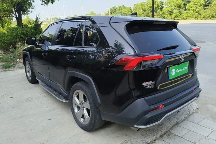 Used Toyota RAV4 2020 2.0L CVT 4x4 Style PLUS Edition Rear Left 45 Deg