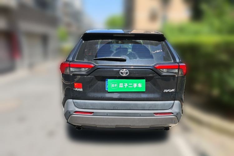 Used Toyota RAV4 2020 2.0L CVT Two-Wheel Drive Fashion Edition Rear