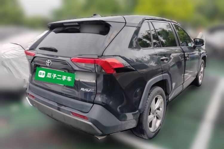 Used Toyota RAV4 2020 2.0L CVT Two-Wheel Drive Fashion Edition Rear Right 45 Deg