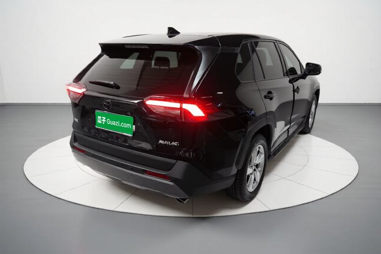 Used Toyota RAV4 2020 2.0L CVT Two-Wheel Drive Fashion PLUS Edition Rear Right 45 Deg