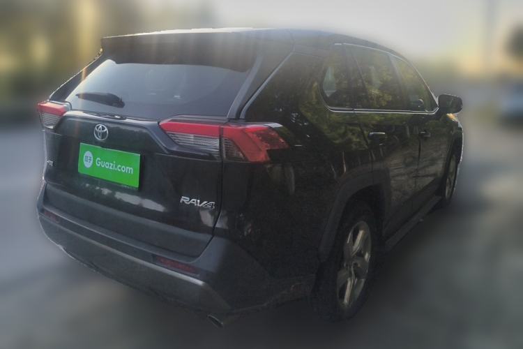 Used Toyota RAV4 2020 2.0L CVT Two-Wheel Drive Fashion Edition Rear Right 45 Deg