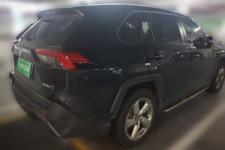 Used Toyota RAV4 2020 2.0L CVT Two-Wheel Drive Fashion Edition Rear Right 45 Deg
