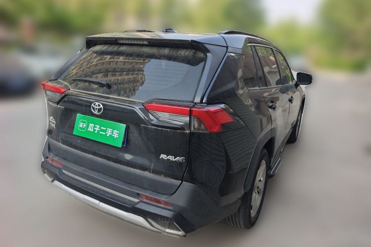 Used Toyota RAV4 2020 2.0L CVT Two-Wheel Drive Fashion Edition Rear Right 45 Deg