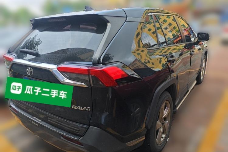 Used Toyota RAV4 2020 2.0L CVT Two-Wheel Drive Fashion Edition Rear Right 45 Deg