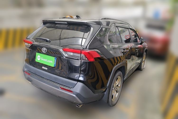 Used Toyota RAV4 2020 2.0L CVT Two-Wheel Drive Fashion Edition Rear Right 45 Deg