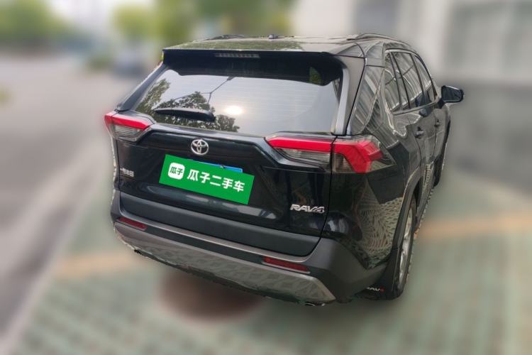 Used Toyota RAV4 2020 2.0L CVT Two-Wheel Drive Fashion Edition Rear Right 45 Deg