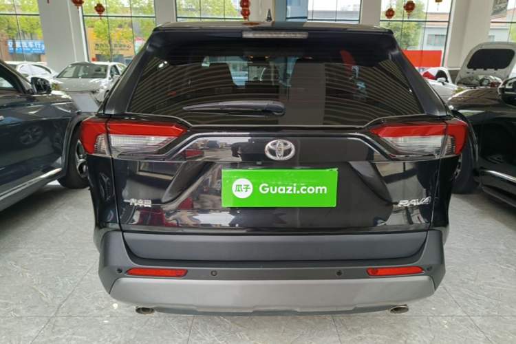 Used Toyota RAV4 2020 2.0L CVT Two-Wheel Drive Fashion Edition Rear