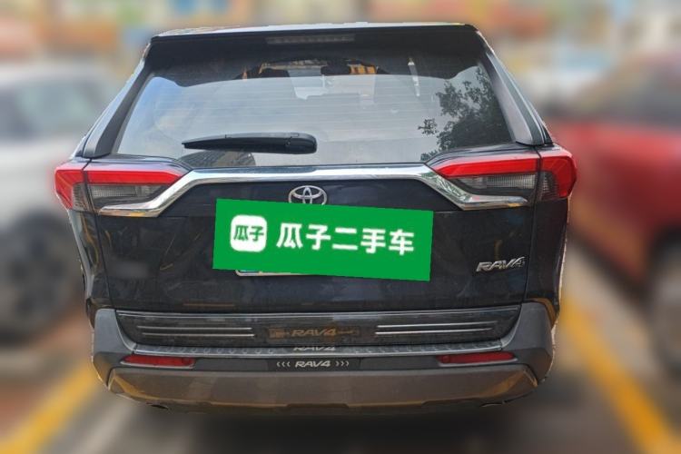 Used Toyota RAV4 2020 2.0L CVT Two-Wheel Drive Fashion Edition Rear
