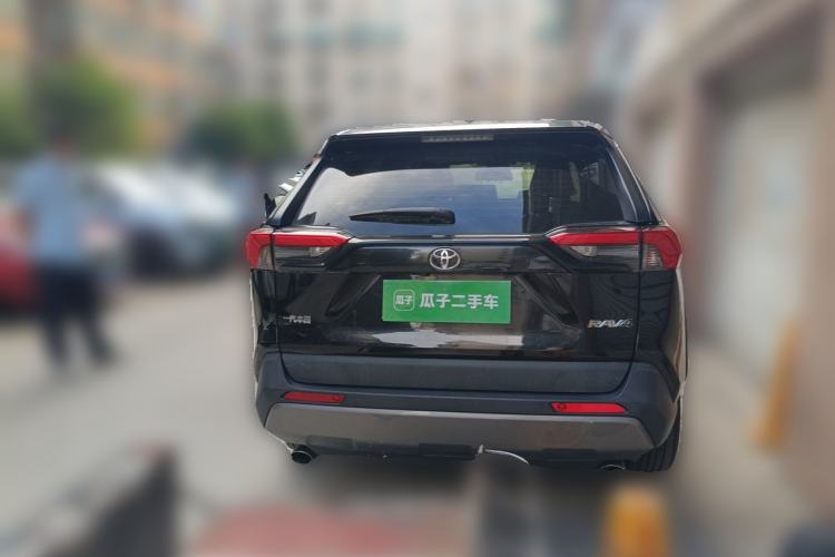 Used Toyota RAV4 2020 2.0L CVT Two-Wheel Drive Fashion Edition Rear