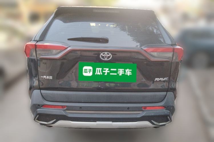 Used Toyota RAV4 2020 2.0L CVT Two-Wheel Drive Fashion Edition Rear