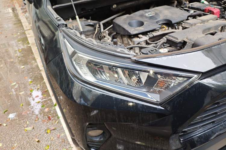 Used Toyota RAV4 2020 2.0L CVT Two-Wheel Drive Fashion Edition Right Front Headlight