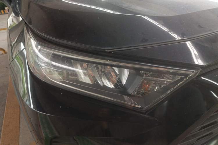 Used Toyota RAV4 2020 2.0L CVT Two-Wheel Drive Fashion PLUS Edition Right Front Headlight