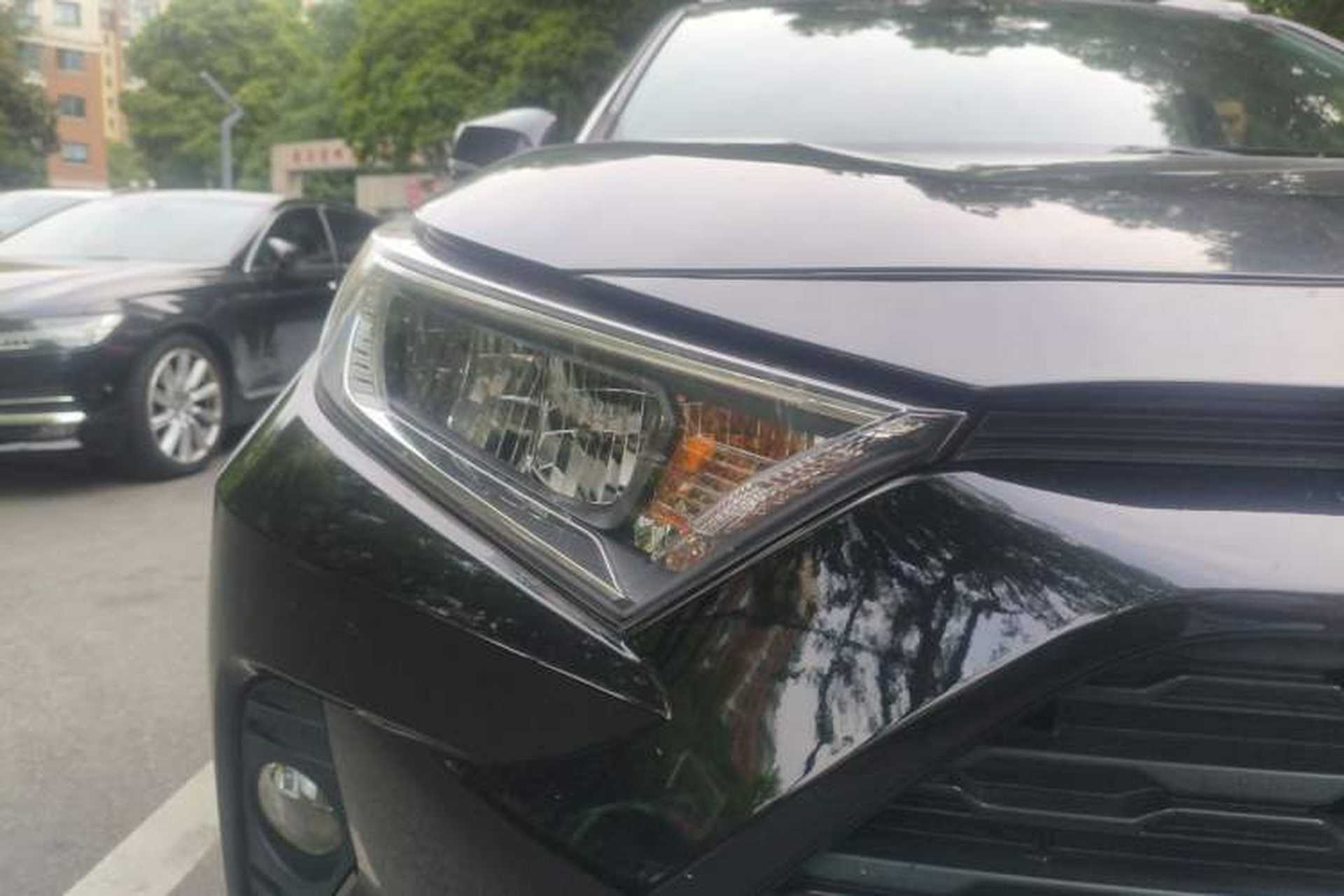 Used Toyota RAV4 2020 2.0L CVT Two-Wheel Drive Fashion PLUS Edition Right Front Headlight