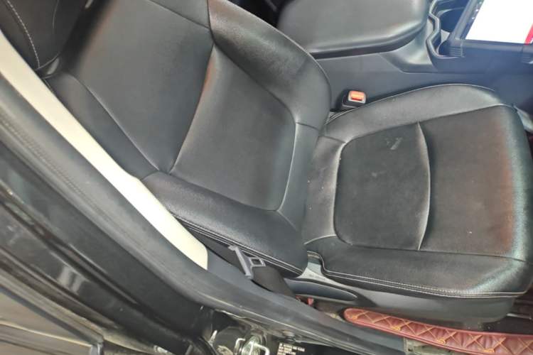 Used Toyota RAV4 2020 2.0L CVT Two-Wheel Drive Fashion Edition Right Front Seat