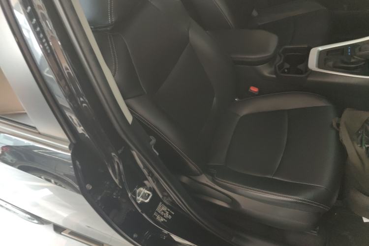 Used Toyota RAV4 2020 2.0L CVT Two-Wheel Drive Fashion Edition Right Front Seat