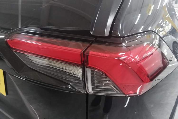 Used Toyota RAV4 2020 2.0L CVT Two-Wheel Drive Fashion PLUS Edition Right Rear Taillight