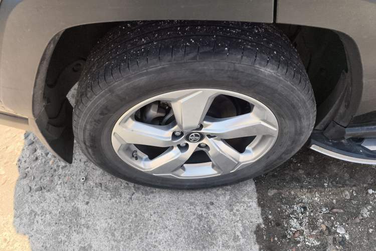 Used Toyota RAV4 2020 2.0L CVT Two-Wheel Drive Fashion Edition Right Rear Wheel Hub