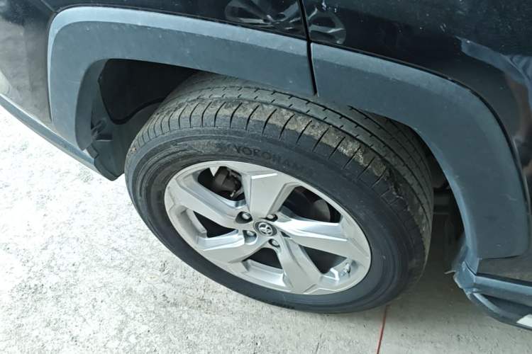 Used Toyota RAV4 2020 2.0L CVT Two-Wheel Drive Fashion Edition Right Rear Wheel Hub