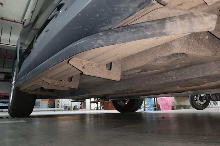 Used Toyota RAV4 2020 2.0L CVT Two-Wheel Drive Fashion Edition Right Side Sill