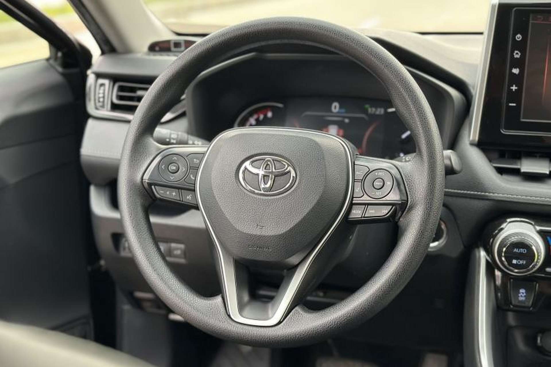Used Toyota RAV4 2020 2.0L CVT Two-Wheel Drive Fashion Edition Steering Wheel