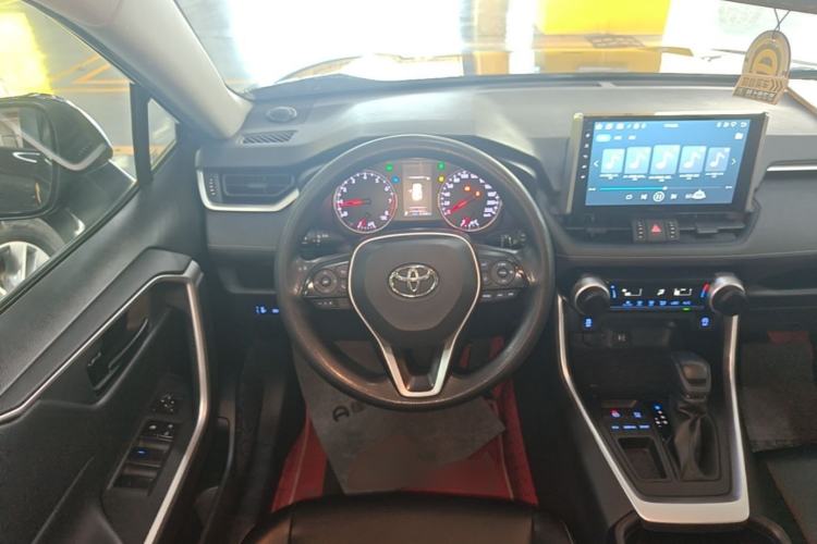 Used Toyota RAV4 2020 2.0L CVT Two-Wheel Drive Urban Edition Steering Wheel