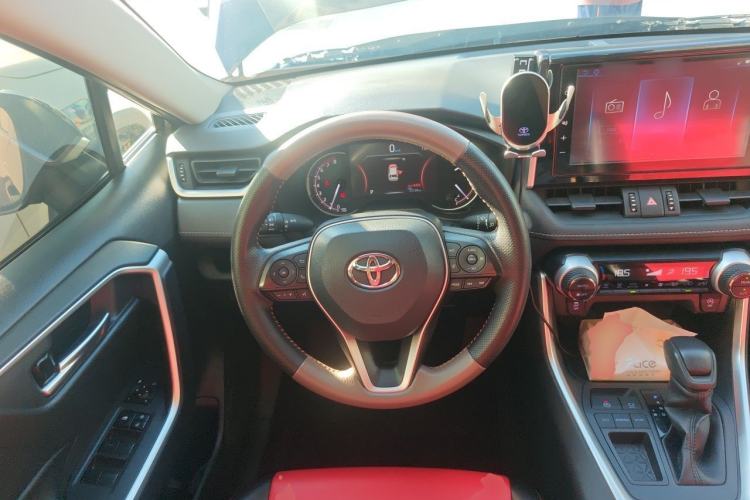Used Toyota RAV4 2020 2.0L CVT Two-Wheel Drive Fashion Edition Steering Wheel