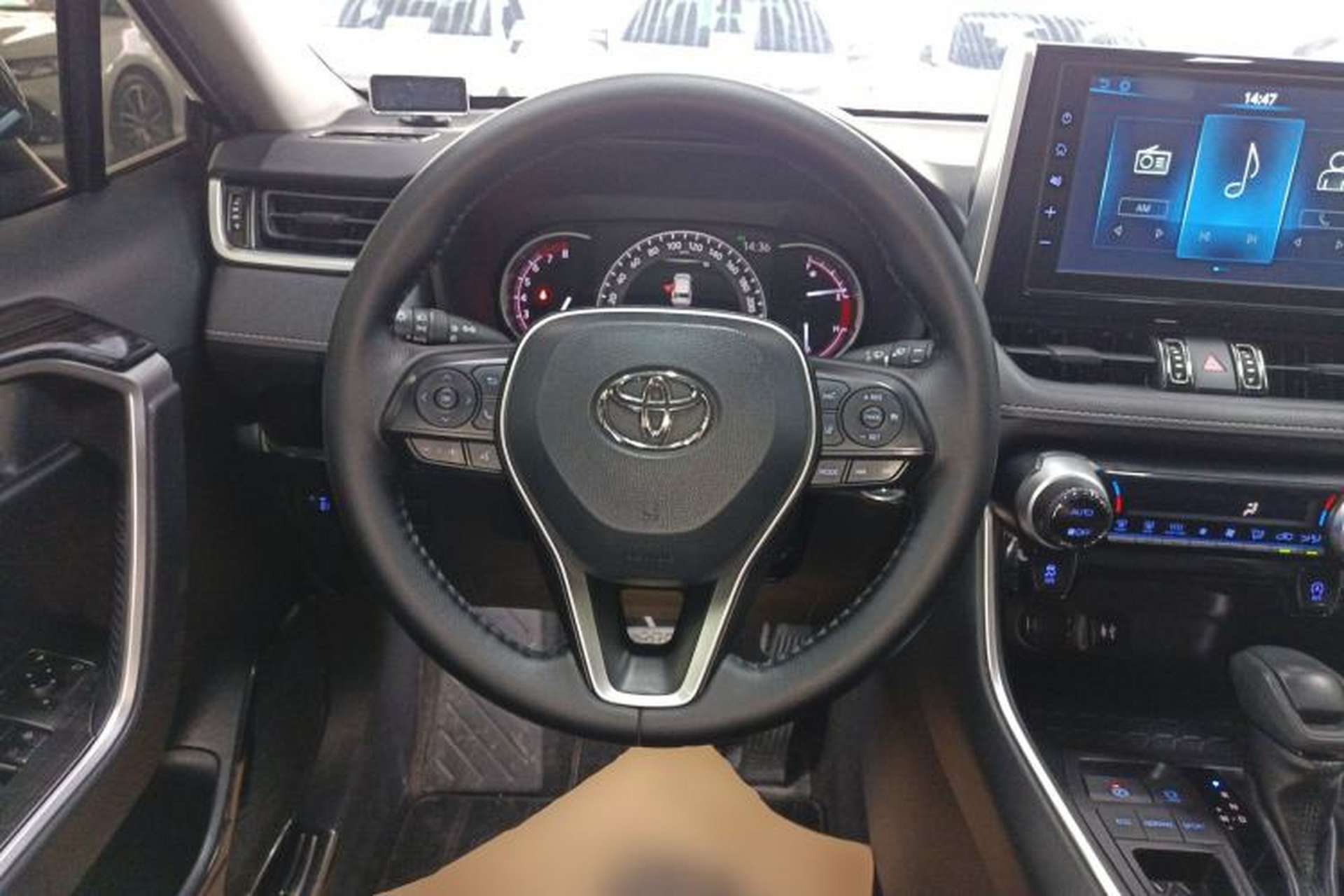 Used Toyota RAV4 2020 2.0L CVT Two-Wheel Drive Fashion Edition Steering Wheel