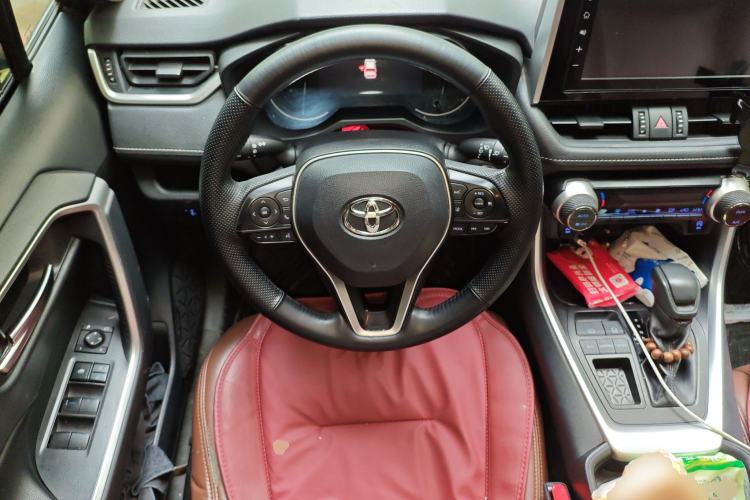 Used Toyota RAV4 2020 2.0L CVT Two-Wheel Drive Fashion Edition Steering Wheel