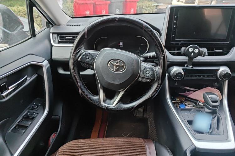 Used Toyota RAV4 2020 2.0L CVT Two-Wheel Drive Fashion Edition Steering Wheel