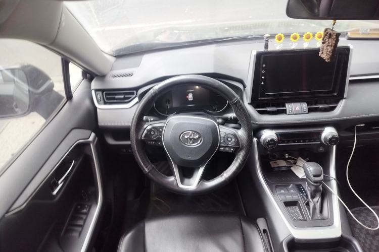 Used Toyota RAV4 2020 2.0L CVT Two-Wheel Drive Fashion Edition Steering Wheel